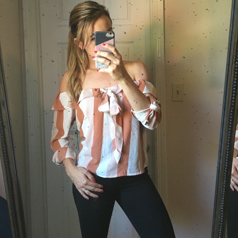Off the shoulder striped blouse *Brand New*